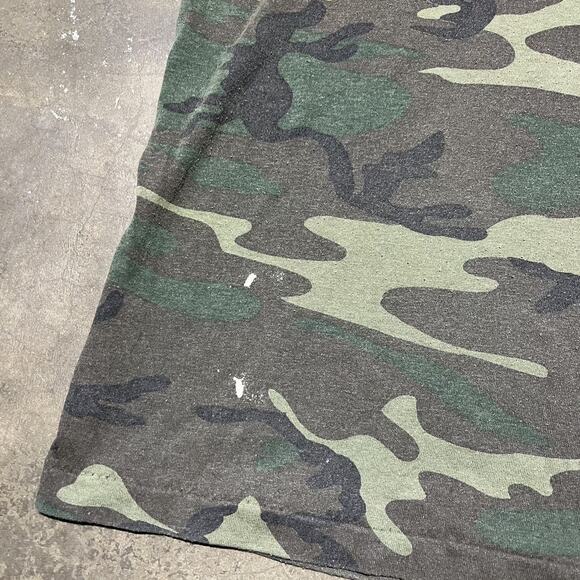 Vintage 70s Pocket Jungle Camo Boxy Blank T-Shirt - Picture 2 of 3